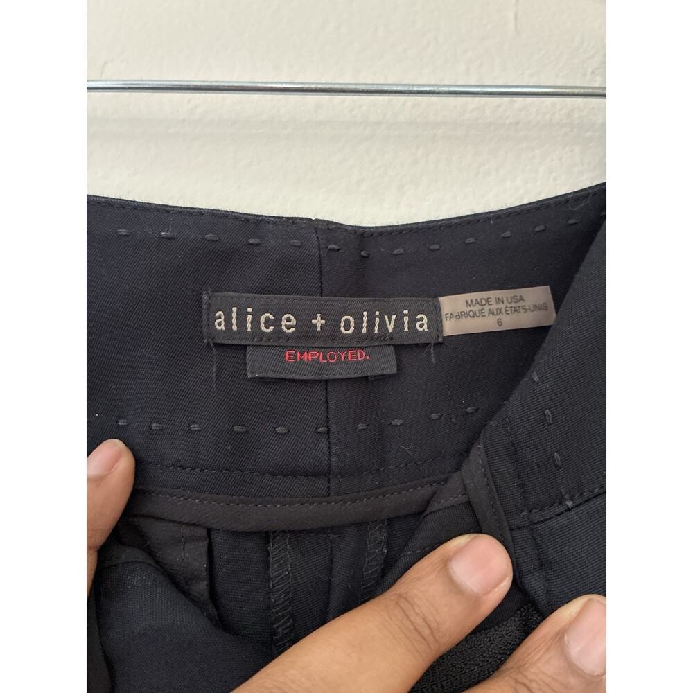 Alice & Olivia Employed Tailored Black Shorts Size 6 Low Rise - Picture 3 of 5